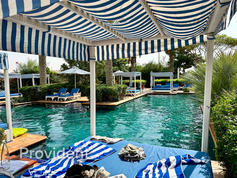 Corner Unit | Full Privacy | 0 Commission - Image 23