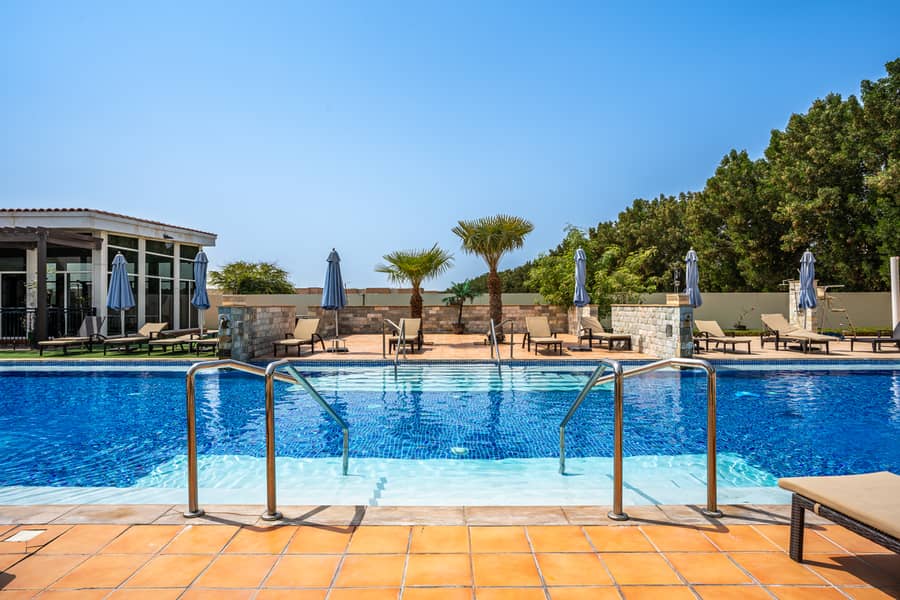 Corner Unit | Full Privacy | 0 Commission - Image 31