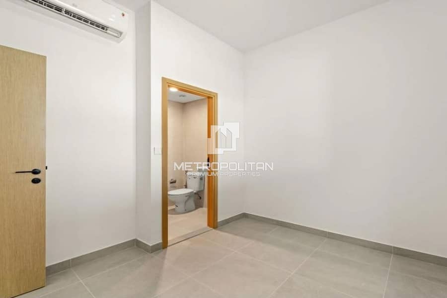 Close to Amenities | Vacant Now | Single Row