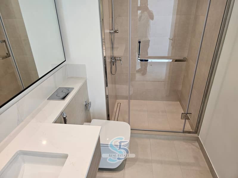 BRAND NEW | PARK FACING | CLOSE TO GYM/POOL - Image 6