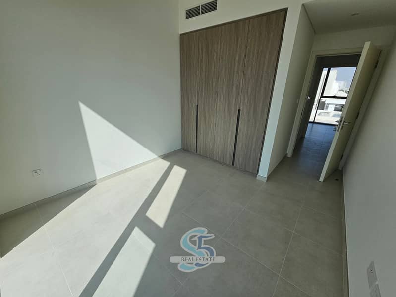 BRAND NEW | PARK FACING | CLOSE TO GYM/POOL - Image 8