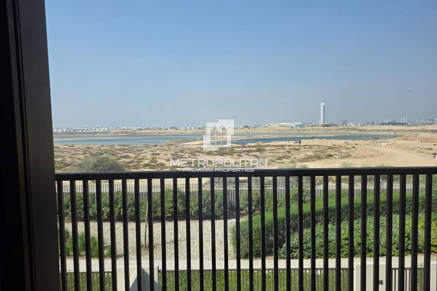 Close to Amenities | Vacant Now | Single Row - Image 15