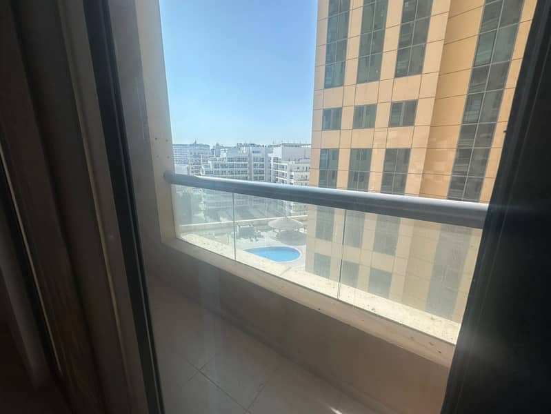 Spacious 1 Bedroom Apartment in DSO | Great Price | Ready to Move - Image 6