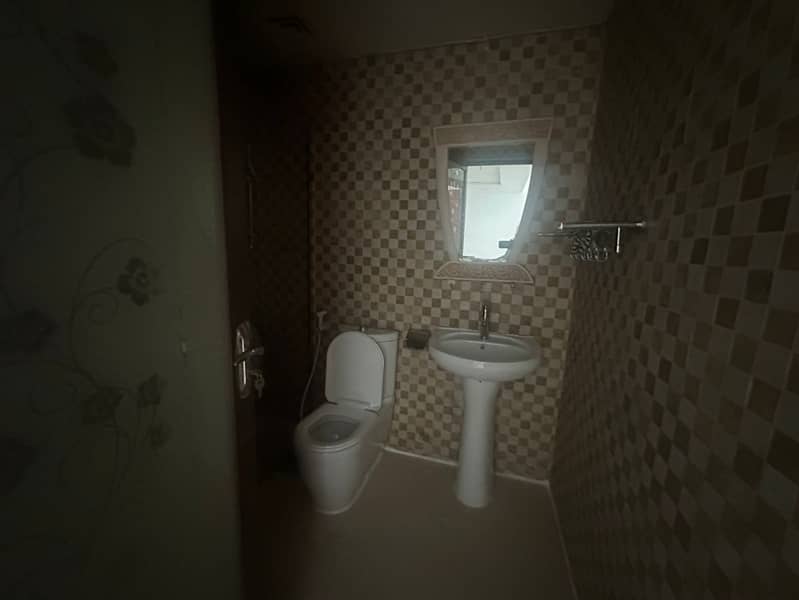 Spacious 1 Bedroom Apartment in DSO | Great Price | Ready to Move - Image 8