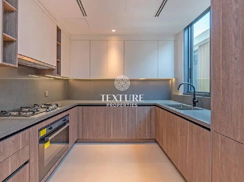 Near to Pool and Park | Corner Unit