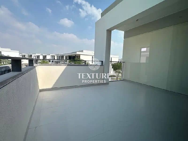 Near to Pool and Park | Corner Unit - Image 7