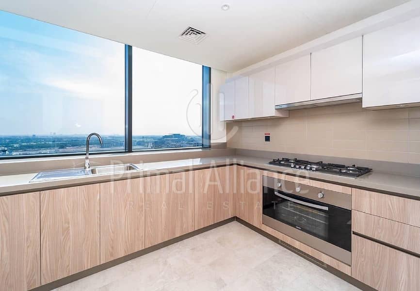 Spacious Duplex | Great View | High Floor