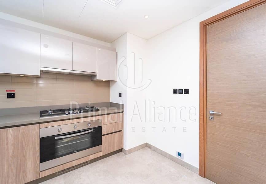 Spacious Duplex | Great View | High Floor - Image 7