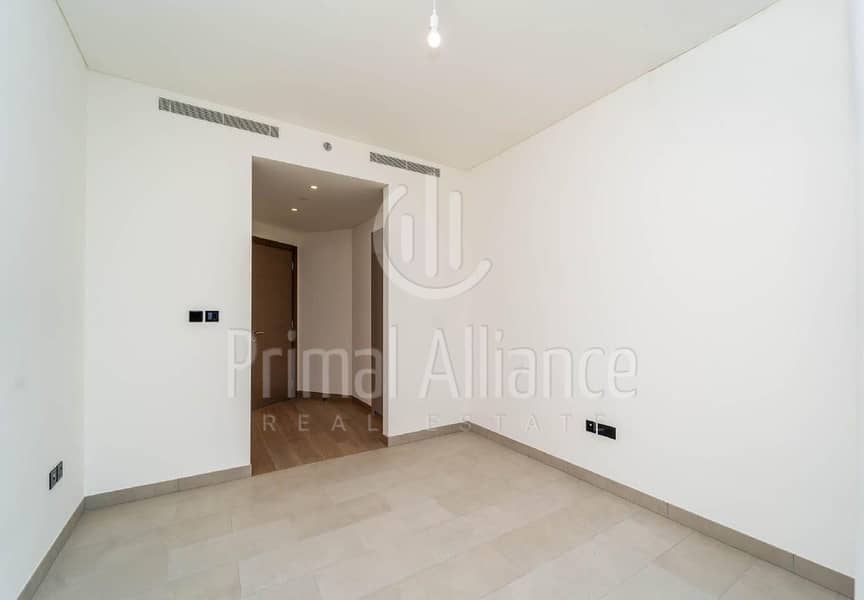 Spacious Duplex | Great View | High Floor - Image 23