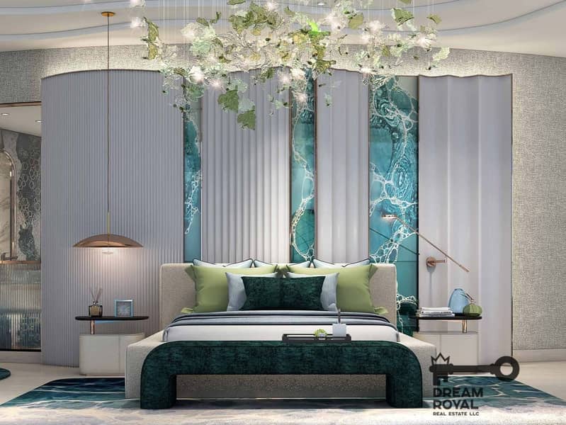 Sea view | Spacious layout | Prime location - Image 7