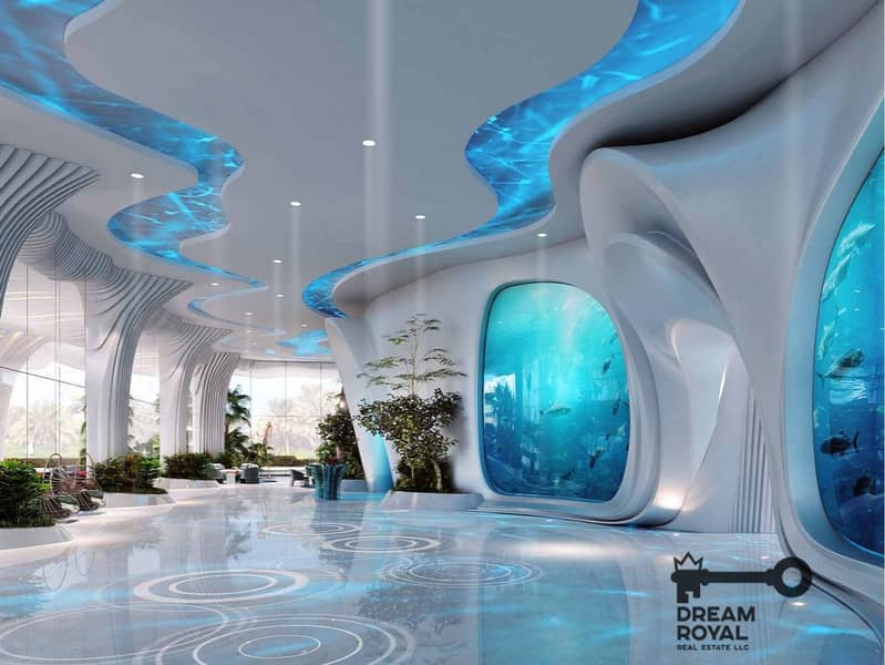 Sea view | Spacious layout | Prime location - Image 15