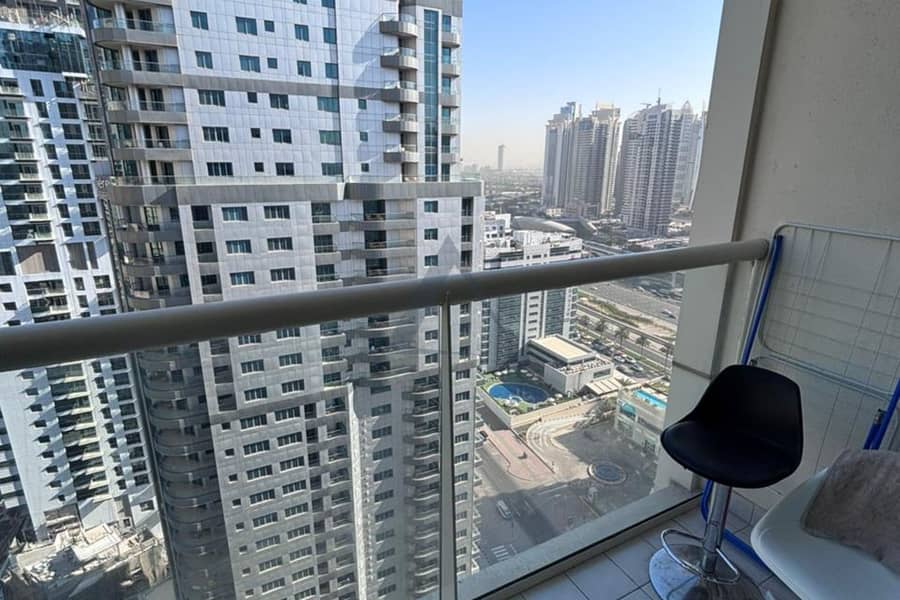 Ready to move in| Walking distance from DMCC metro| Near to Marina Mall - Image 8