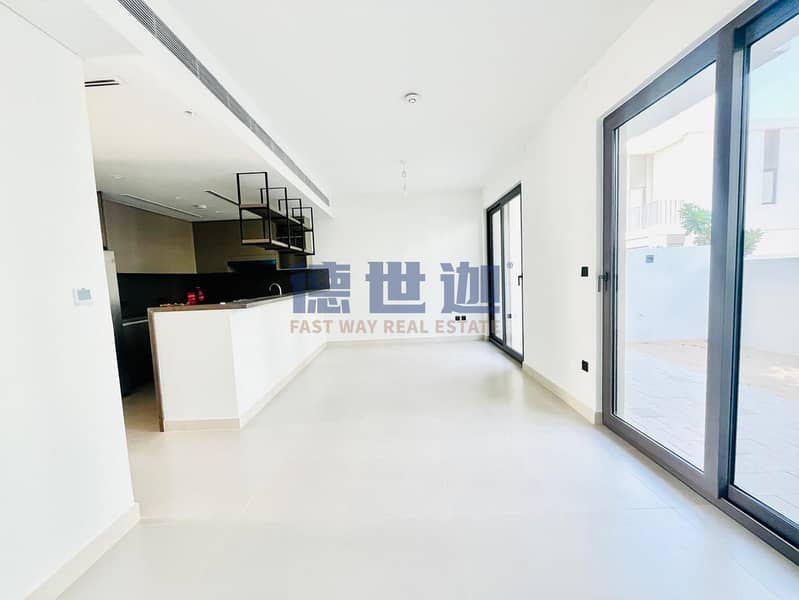 LANDSCAPED | VACANT | WITH KITCHEN APPLIANCES