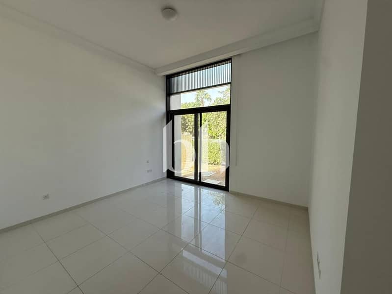 V3 type I Large and Spacious I Pool across the road - Image 13