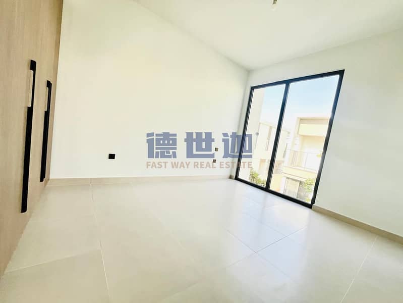 LANDSCAPED | VACANT | WITH KITCHEN APPLIANCES