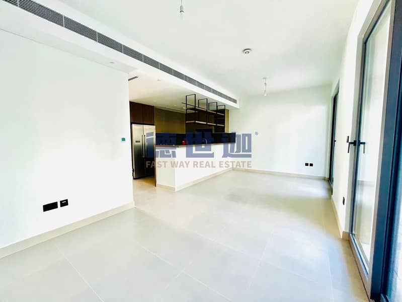 LANDSCAPED | VACANT | WITH KITCHEN APPLIANCES - Image 7