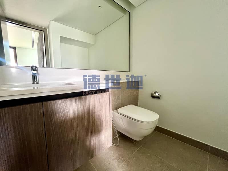 LANDSCAPED | VACANT | WITH KITCHEN APPLIANCES - Image 12