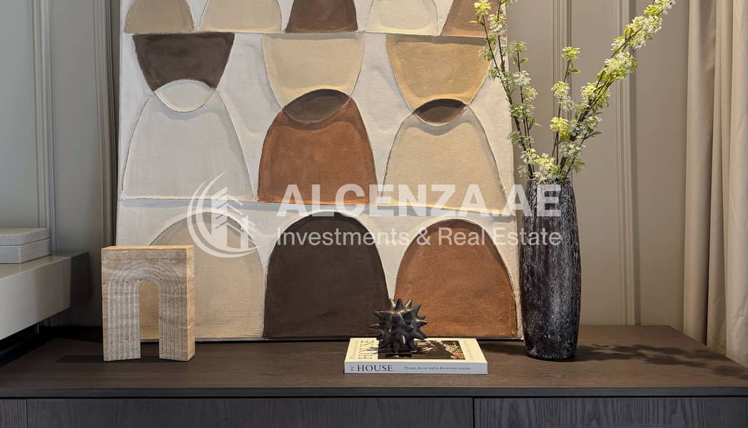 Luxury Furnished 2BR | Prime Location | Sea View - Image 9