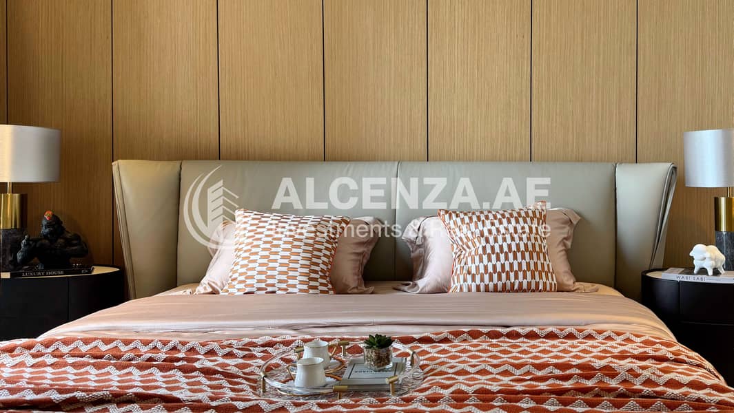 Luxury Furnished 2BR | Prime Location | Sea View - Image 11