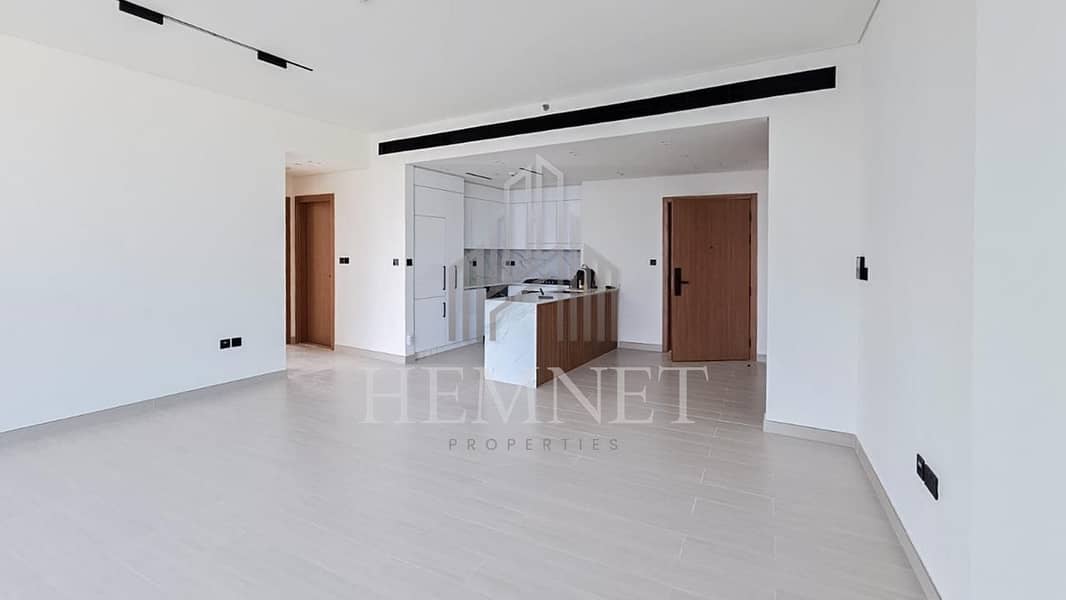 Brand New Unit | Vacant | Genuine Resale