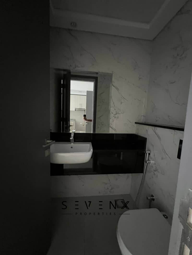 Spacious 1BR | Huge Terrace | Ready to Move - Image 8