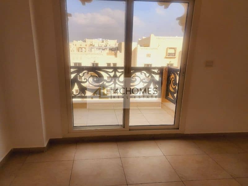 Spacious Layout | Semi-closed Kitchen | Leased