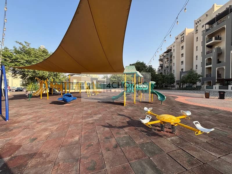 Spacious Layout | Semi-closed Kitchen | Leased - Image 16