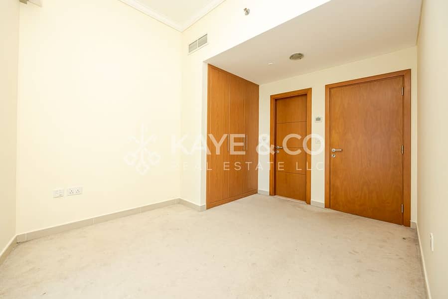 Dubai Marina View | Upgraded | Equipped Kitchen - Image 16
