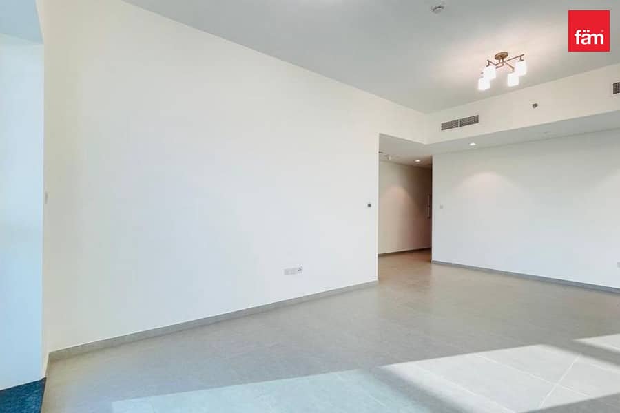 Park View | Higher Floor | Maids Room - Image 10