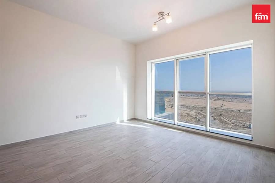 Park View | Higher Floor | Maids Room - Image 11