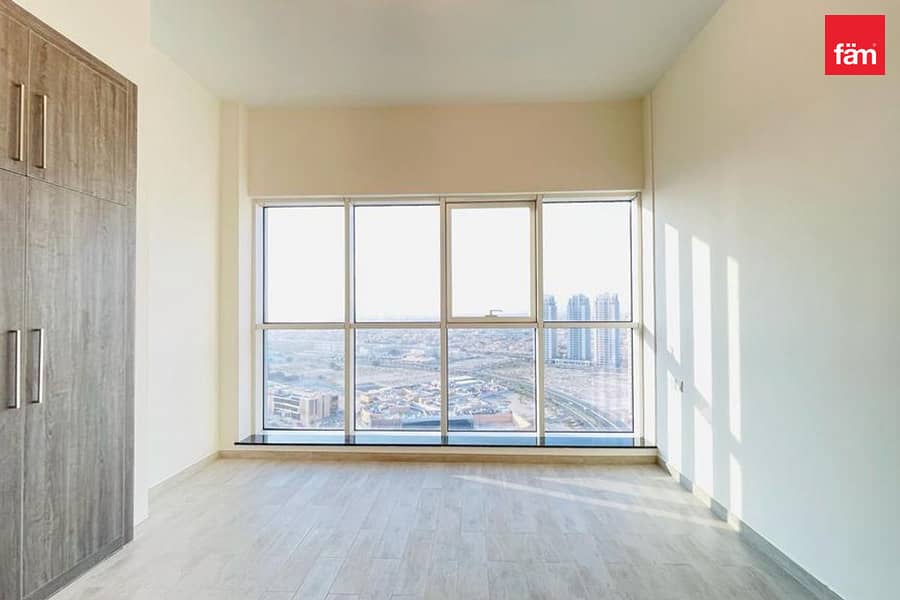 Park View | Higher Floor | Maids Room - Image 18