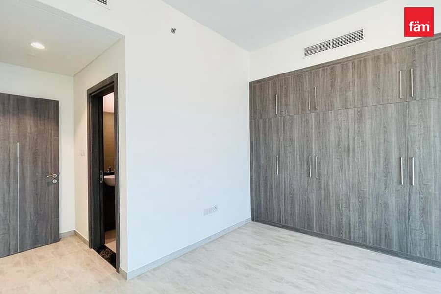 Park View | Higher Floor | Maids Room - Image 19