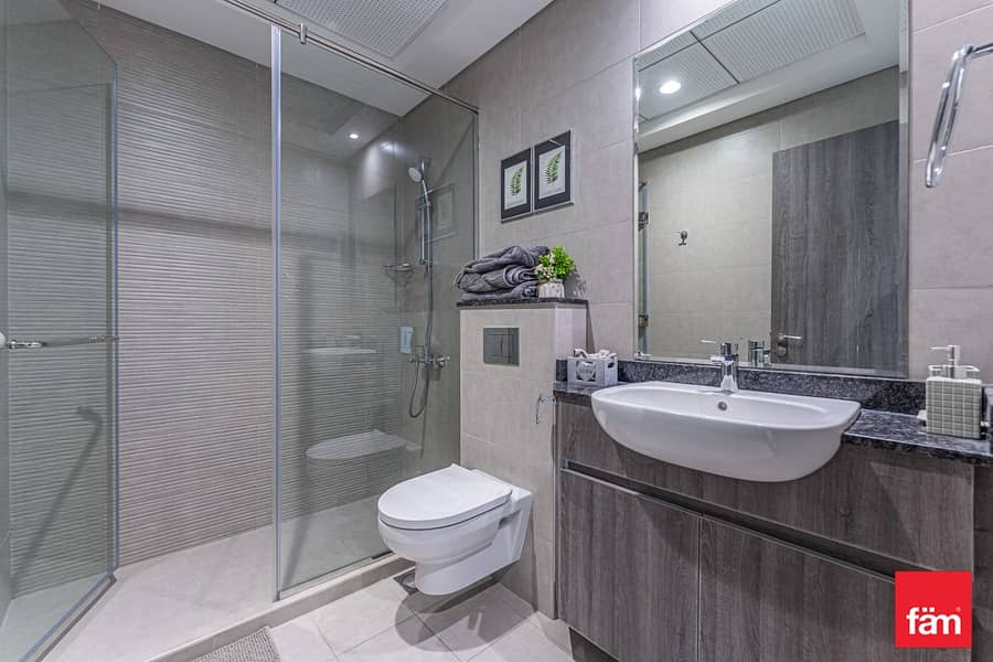 Park View | Higher Floor | Maids Room - Image 20