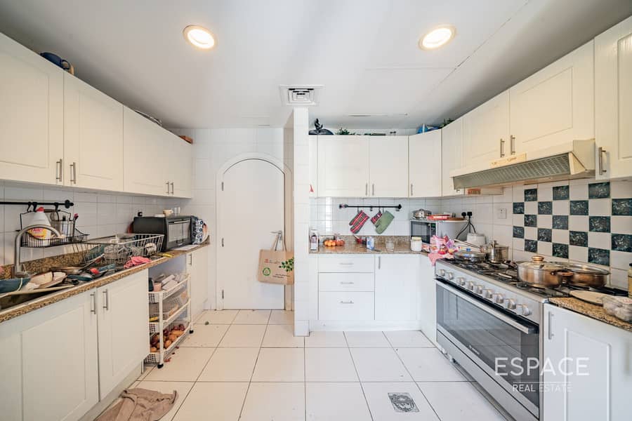 Large Plot | Close to Park | 3E - Image 8