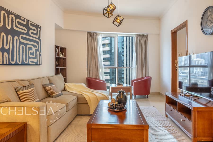 VACANT | NICELY FURNISHED | MID FLOOR