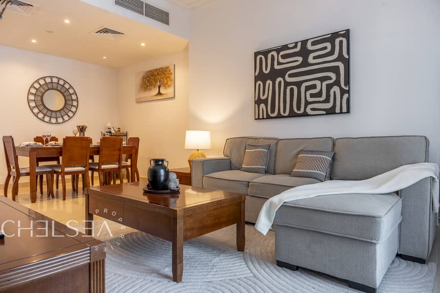 VACANT | NICELY FURNISHED | MID FLOOR