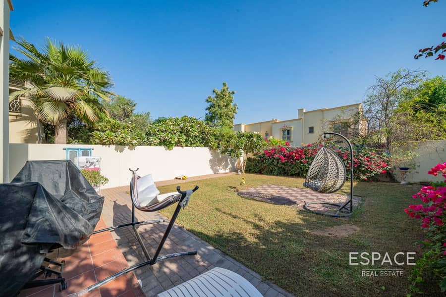 Large Plot | Close to Park | 3E - Image 11