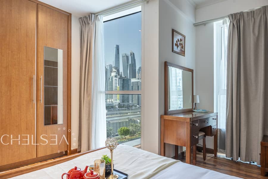 VACANT | NICELY FURNISHED | MID FLOOR - Image 11