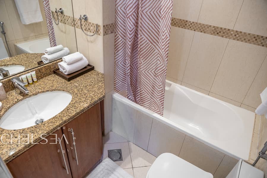 VACANT | NICELY FURNISHED | MID FLOOR - Image 13