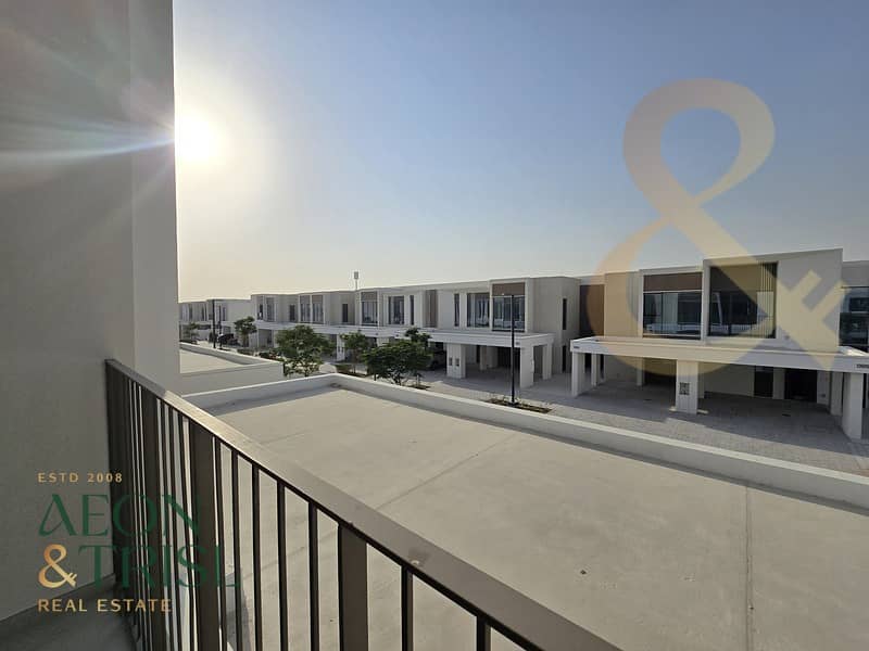 Stunning Landscaped Corner Plot | Premium Location - Image 12