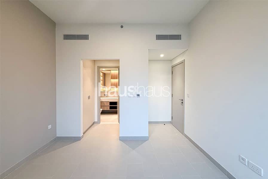 High Floor | Corner Unit | Chiller Free - Image 8