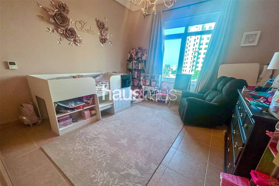 Beach Access | Largest Layout | Vacant on Transfer - Image 9