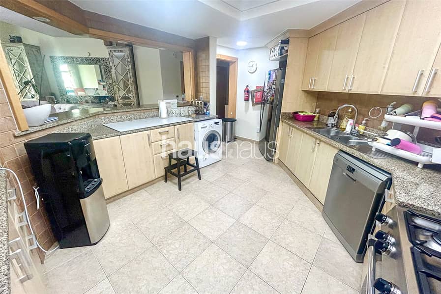 Beach Access | Largest Layout | Vacant on Transfer - Image 11