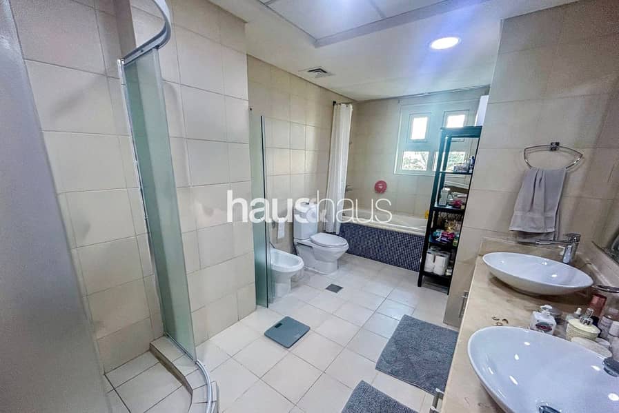 Beach Access | Largest Layout | Vacant on Transfer - Image 14