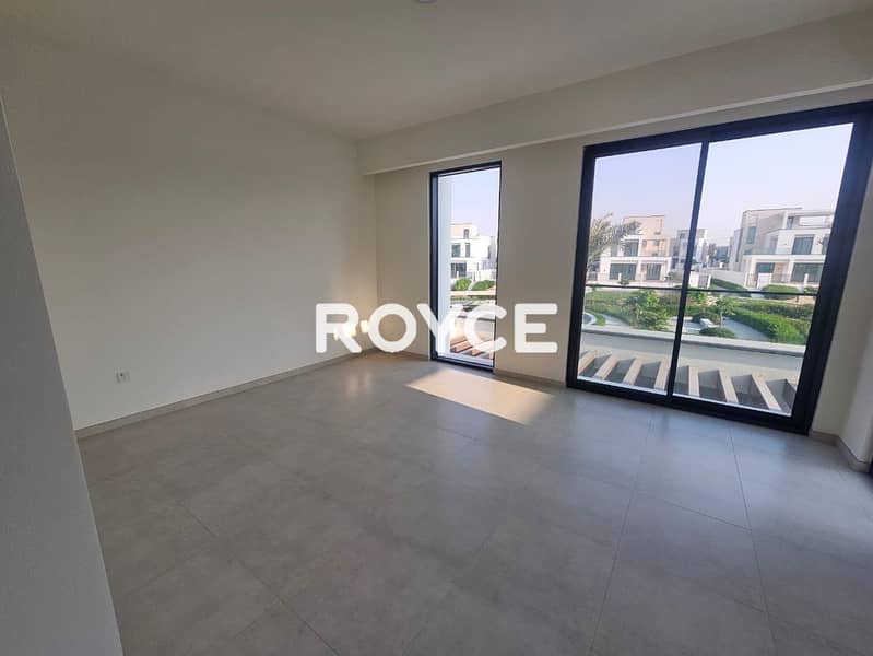 Vacant | Huge 4BR+Maids Villa | Facing Amenities