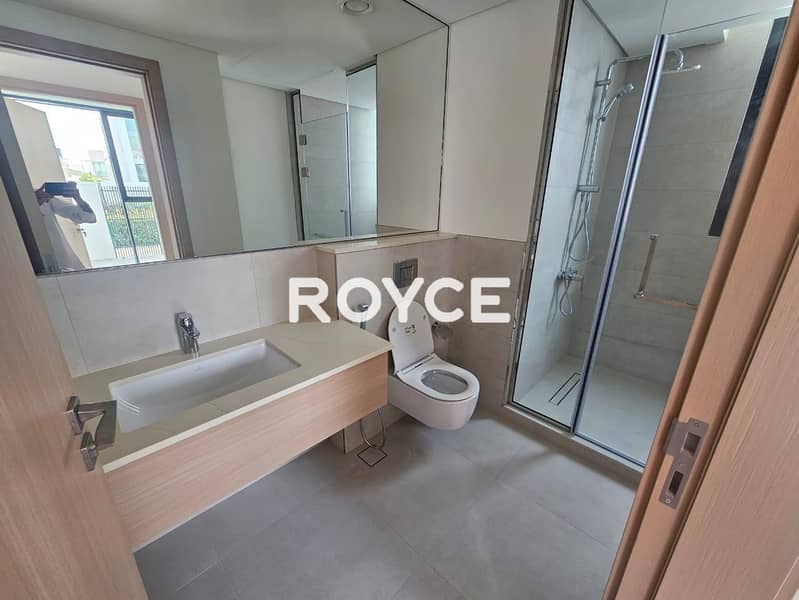 Vacant | Huge 4BR+Maids Villa | Facing Amenities - Image 13