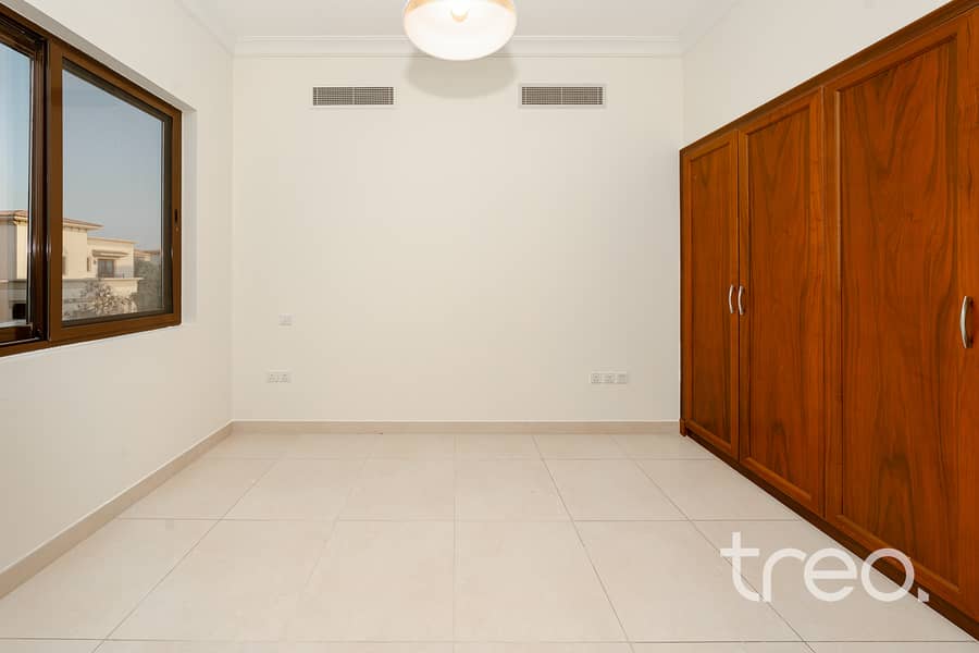 Corner Plot | Near Pool and Park | Vacant now - Image 15