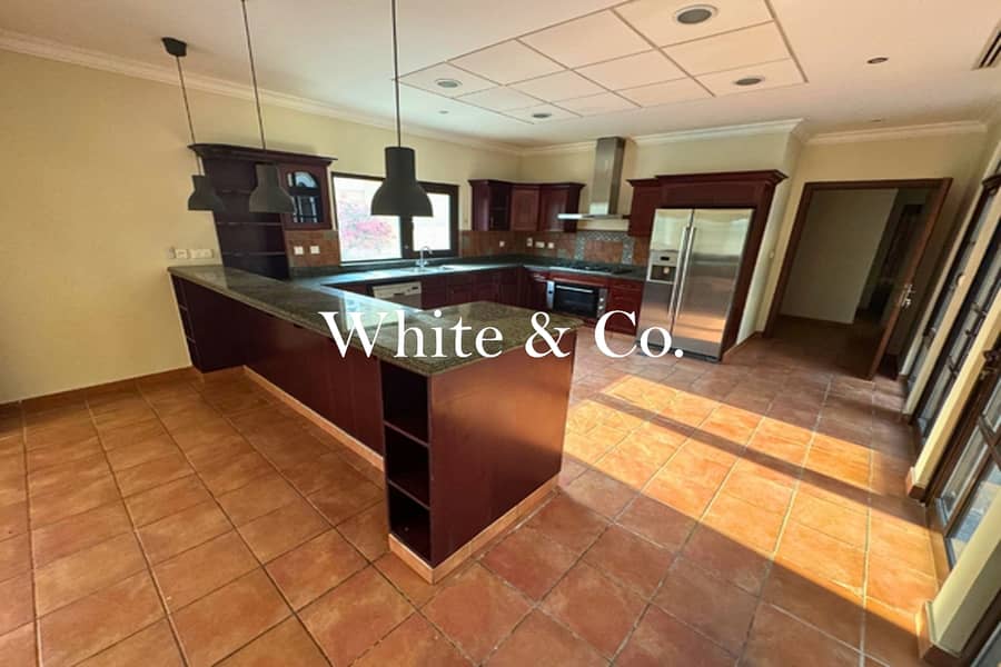 Original Condition |14K Plot| Marbella Villa - Image 7