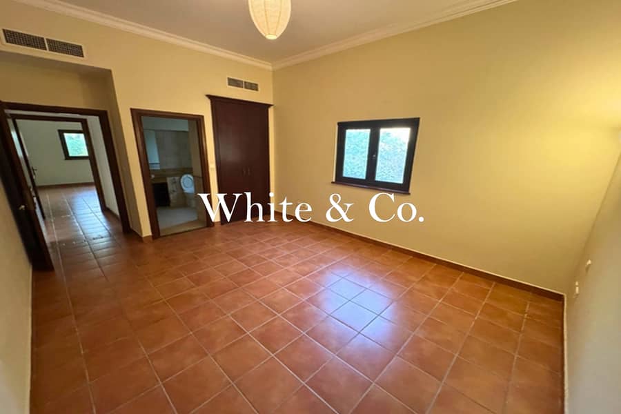 Original Condition |14K Plot| Marbella Villa - Image 9