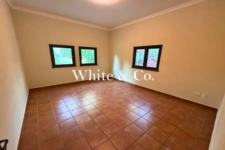 Original Condition |14K Plot| Marbella Villa - Image 10